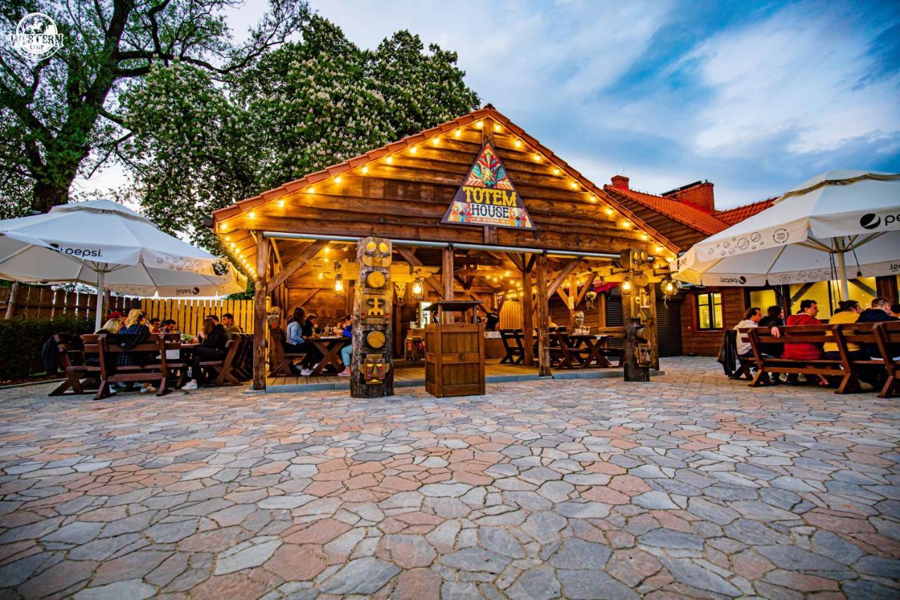 זאטור Western Camp Resort מראה חיצוני תמונה
