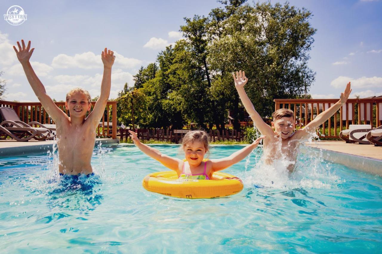 זאטור Western Camp Resort מראה חיצוני תמונה
