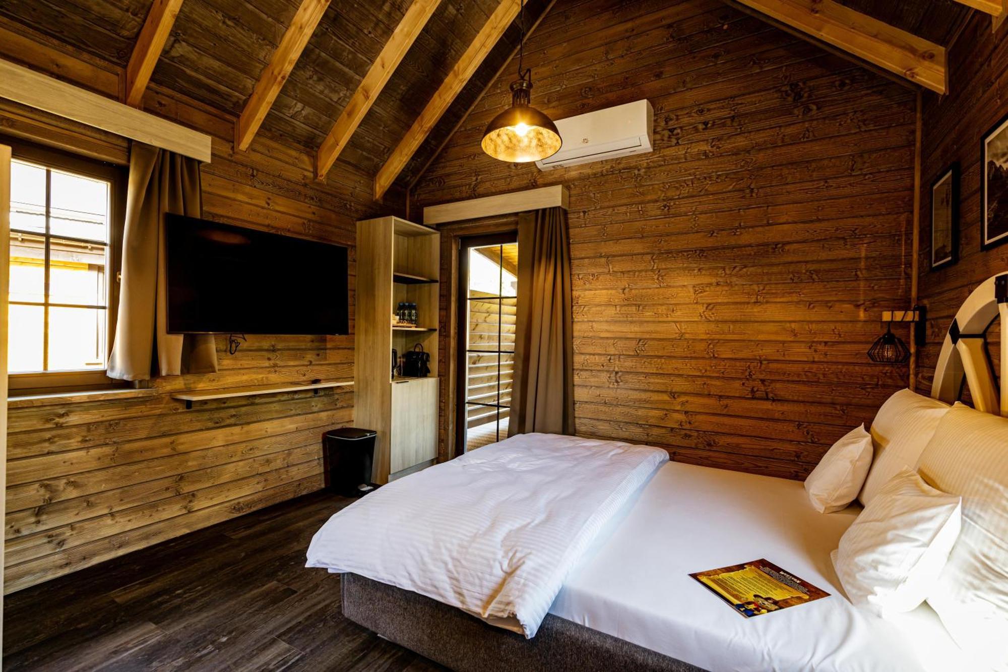 זאטור Western Camp Resort מראה חיצוני תמונה