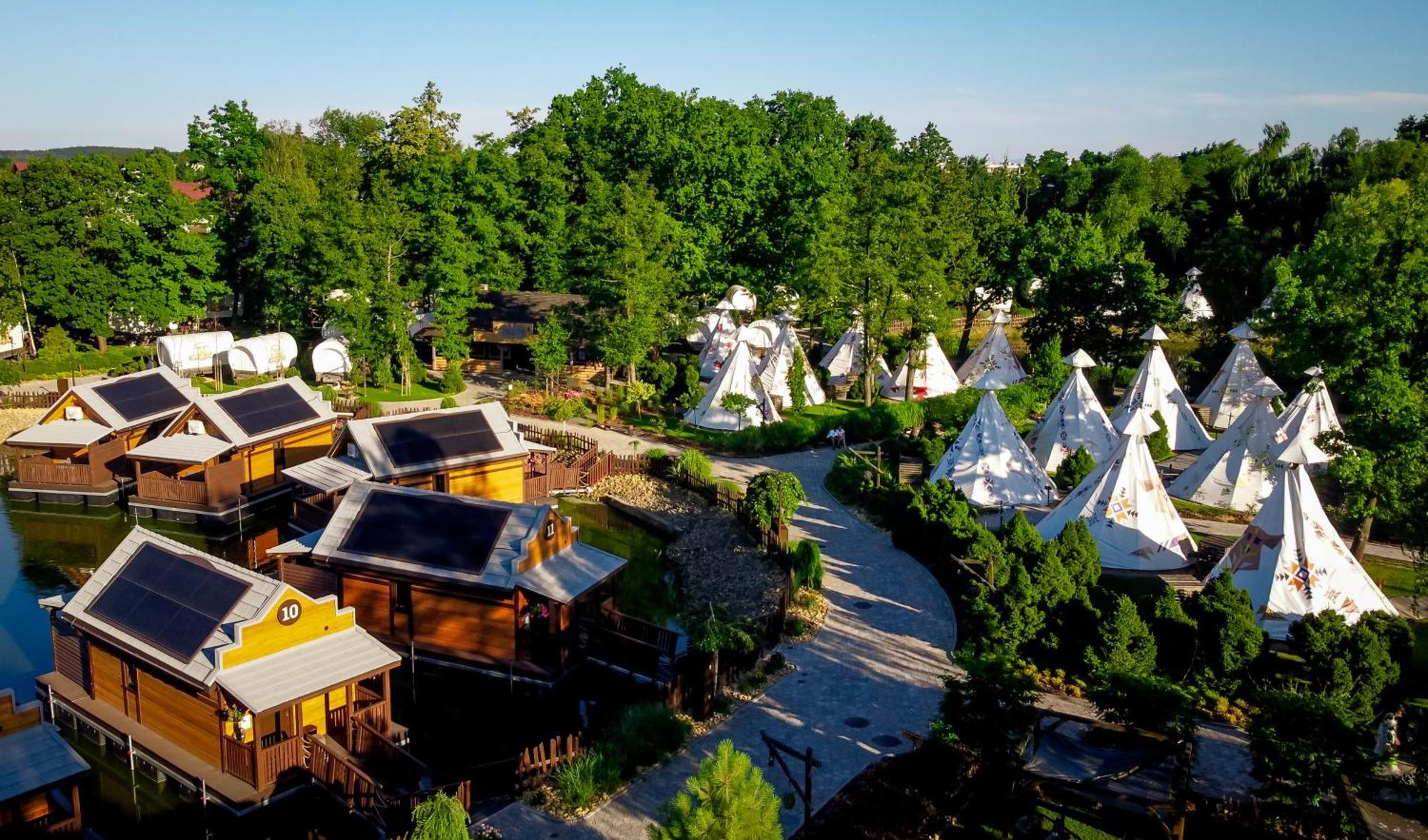 זאטור Western Camp Resort מראה חיצוני תמונה