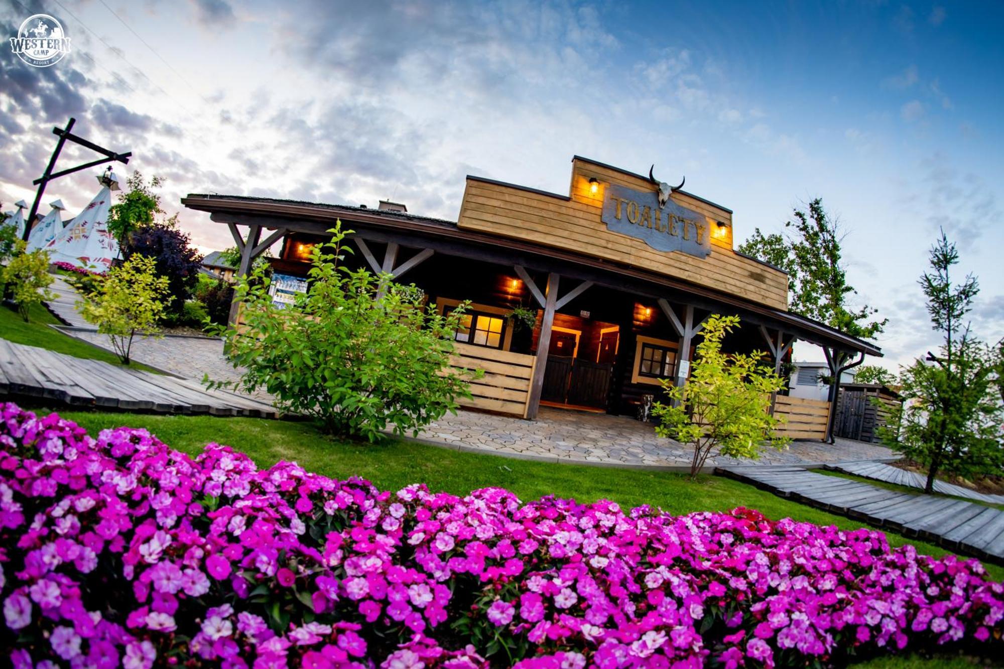 זאטור Western Camp Resort מראה חיצוני תמונה
