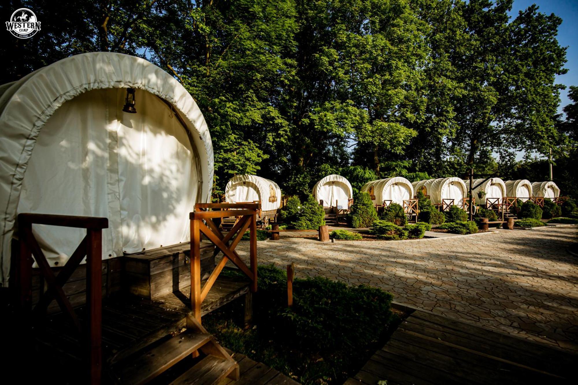 זאטור Western Camp Resort מראה חיצוני תמונה