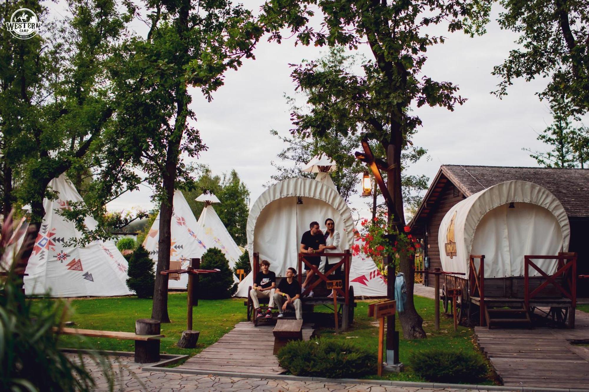 זאטור Western Camp Resort מראה חיצוני תמונה