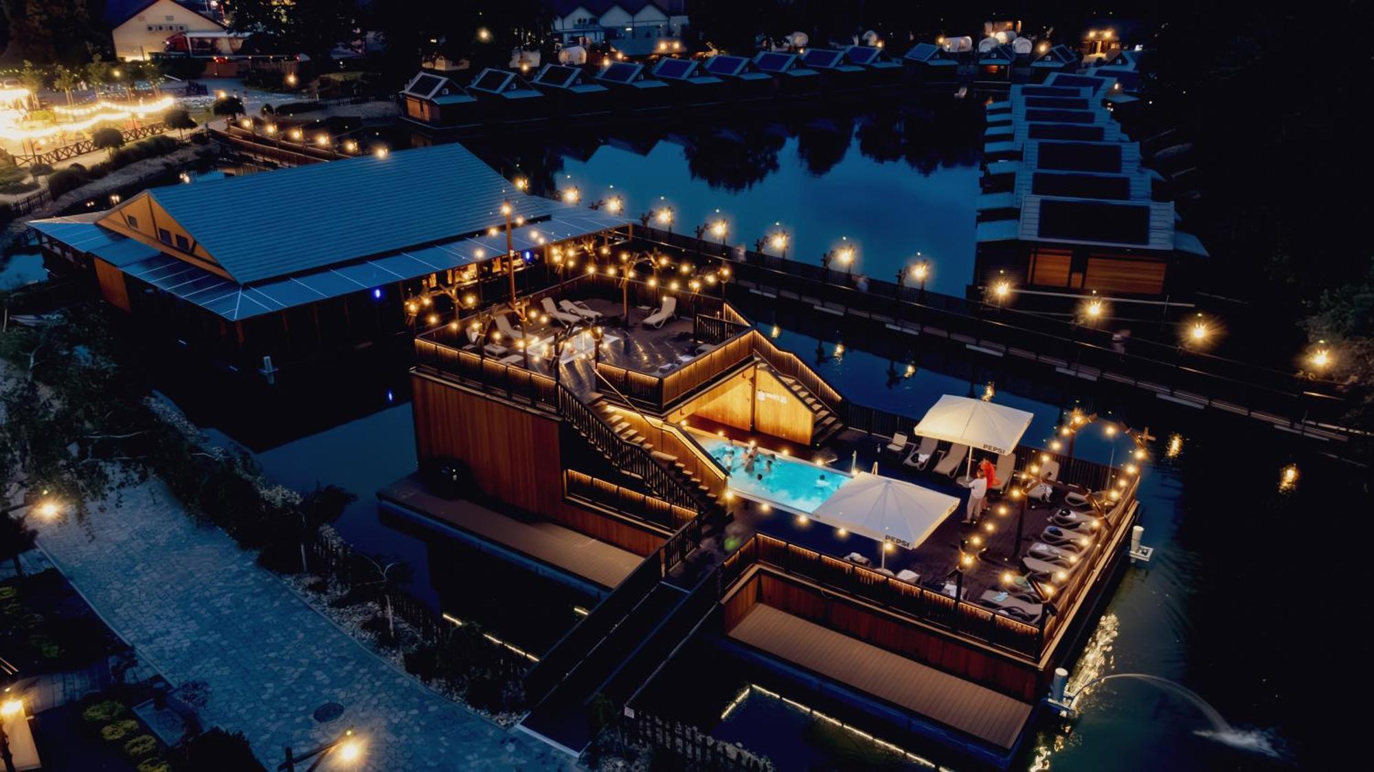 זאטור Western Camp Resort מראה חיצוני תמונה